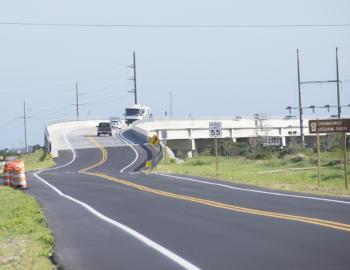 The north entrance to the Jug Handle Bridge.